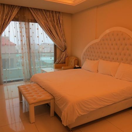 Hotel Le Noble Zouk El Kharab Esterno foto