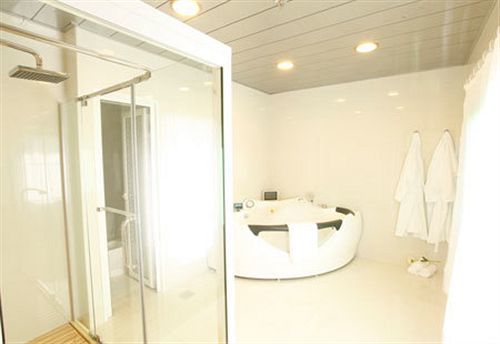 Hotel Le Noble Zouk El Kharab Esterno foto
